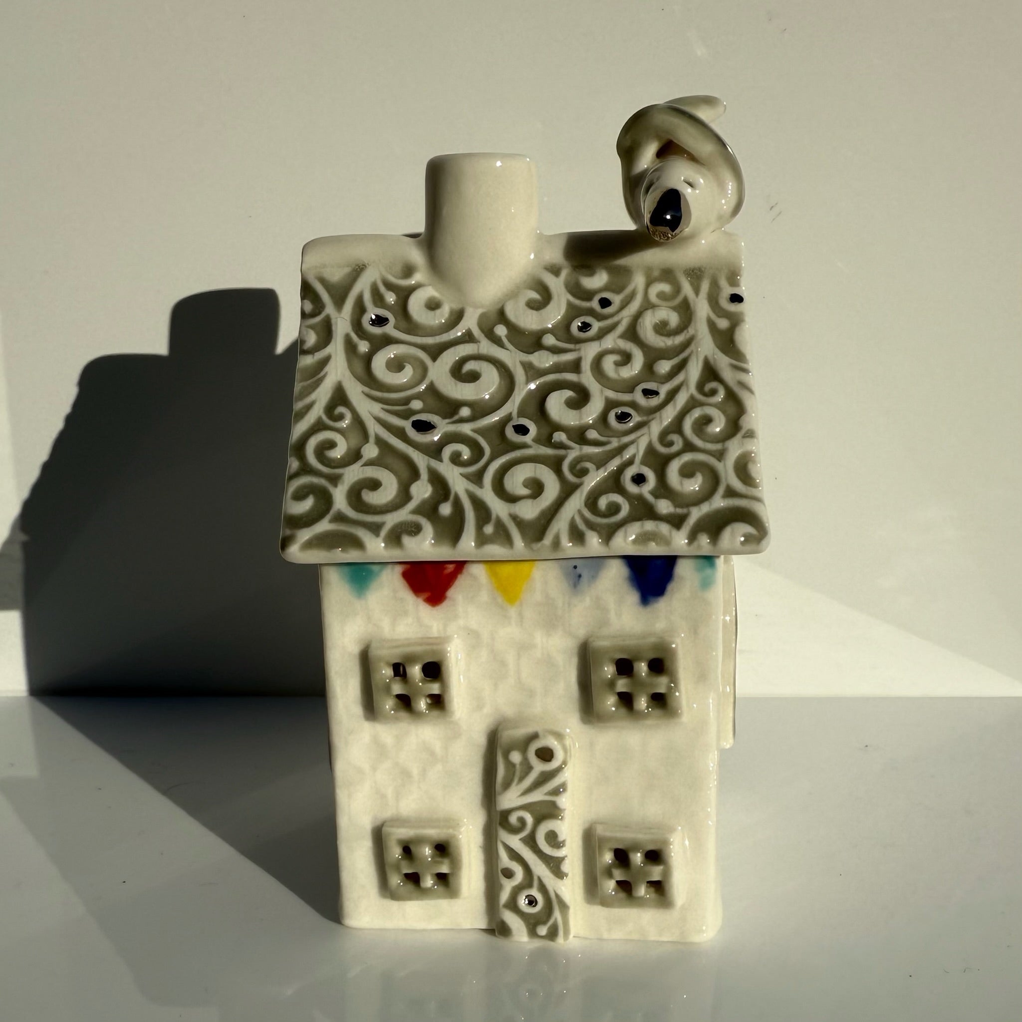 Small porcelain tea-light house, swirls, taupe (grey) with platinum detail