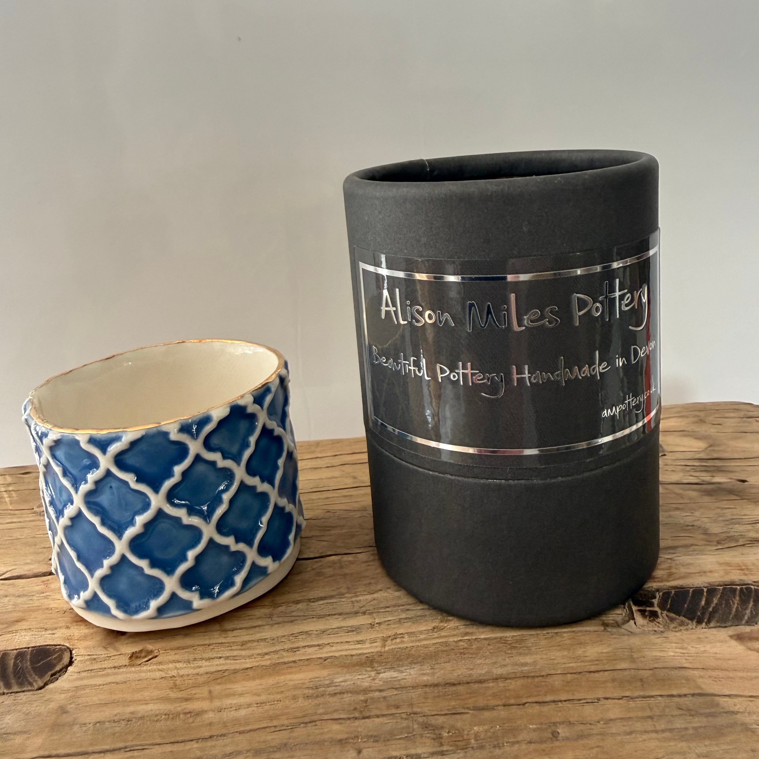 Porcelain tea-light holder, Alhambra, bright blue with gold detail